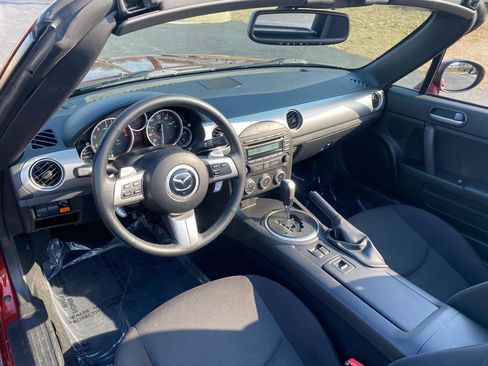 Used 2009 MAZDA MX-5 Miata Touring image 21