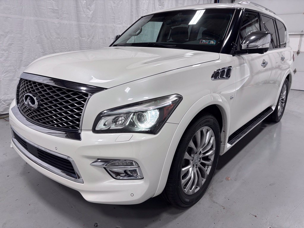 Used 2015 INFINITI QX80 4WD w/ Deluxe Technology Package image 3