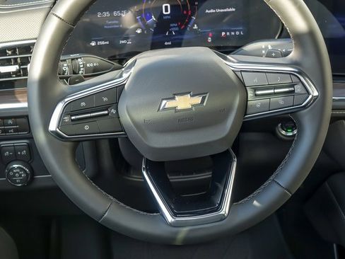 New 2026 Chevrolet Suburban Premier image 23