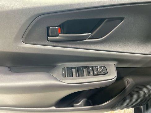 Used 2025 Toyota Prius LE FWD image 14