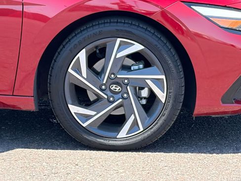 Used 2024 Hyundai Elantra Limited FWD image 6