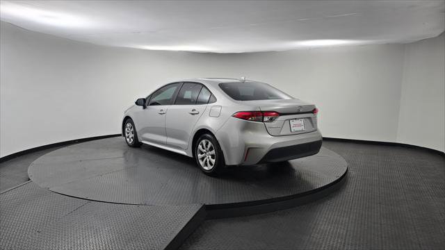 Used 2025 Toyota Corolla LE FWD image 6