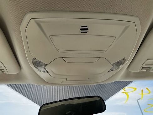 Used 2017 Ford Escape SE w/ Equipment Group 201A image 16