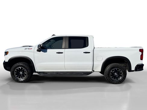 Used 2024 Chevrolet Silverado 1500 ZR2 w/ Technology Package image 2