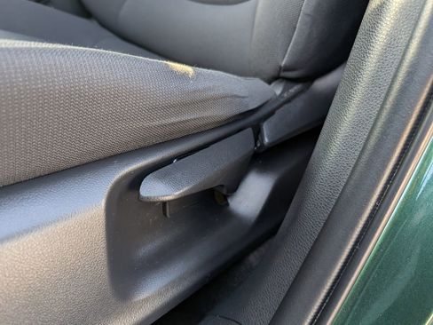 Used 2022 Toyota Corolla Cross LE image 10