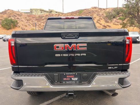 New 2026 GMC Sierra 3500 SLT w/ SLT Premium Package image 8