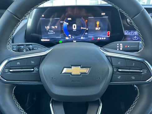 New 2026 Chevrolet Equinox EV LT image 21