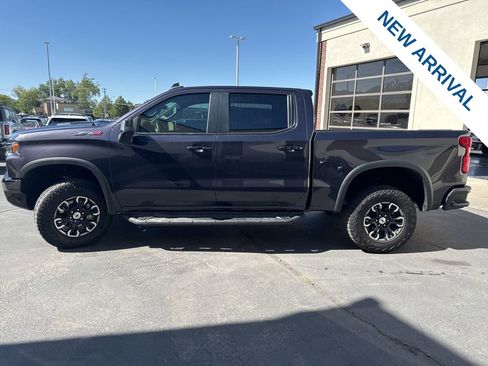 Used 2024 Chevrolet Silverado 1500 ZR2 w/ Technology Package AWD/4WD image 4