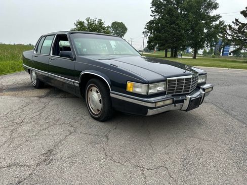 Used 1992 Cadillac Fleetwood Sedan image 8