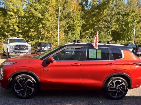 Used 2023 Mitsubishi Outlander SEL image 5