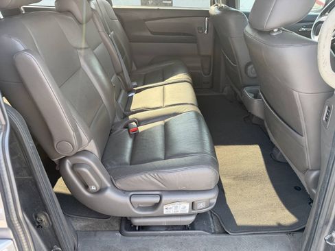 Used 2015 Honda Odyssey EX-L image 18