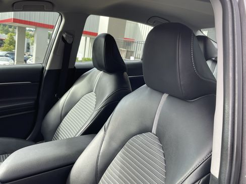 Certified 2023 Toyota Camry SE w/ Cold Weather Package FWD image 17