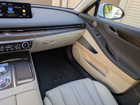 Certified 2024 Genesis G80 2.5T w/ Advanced Package image 12