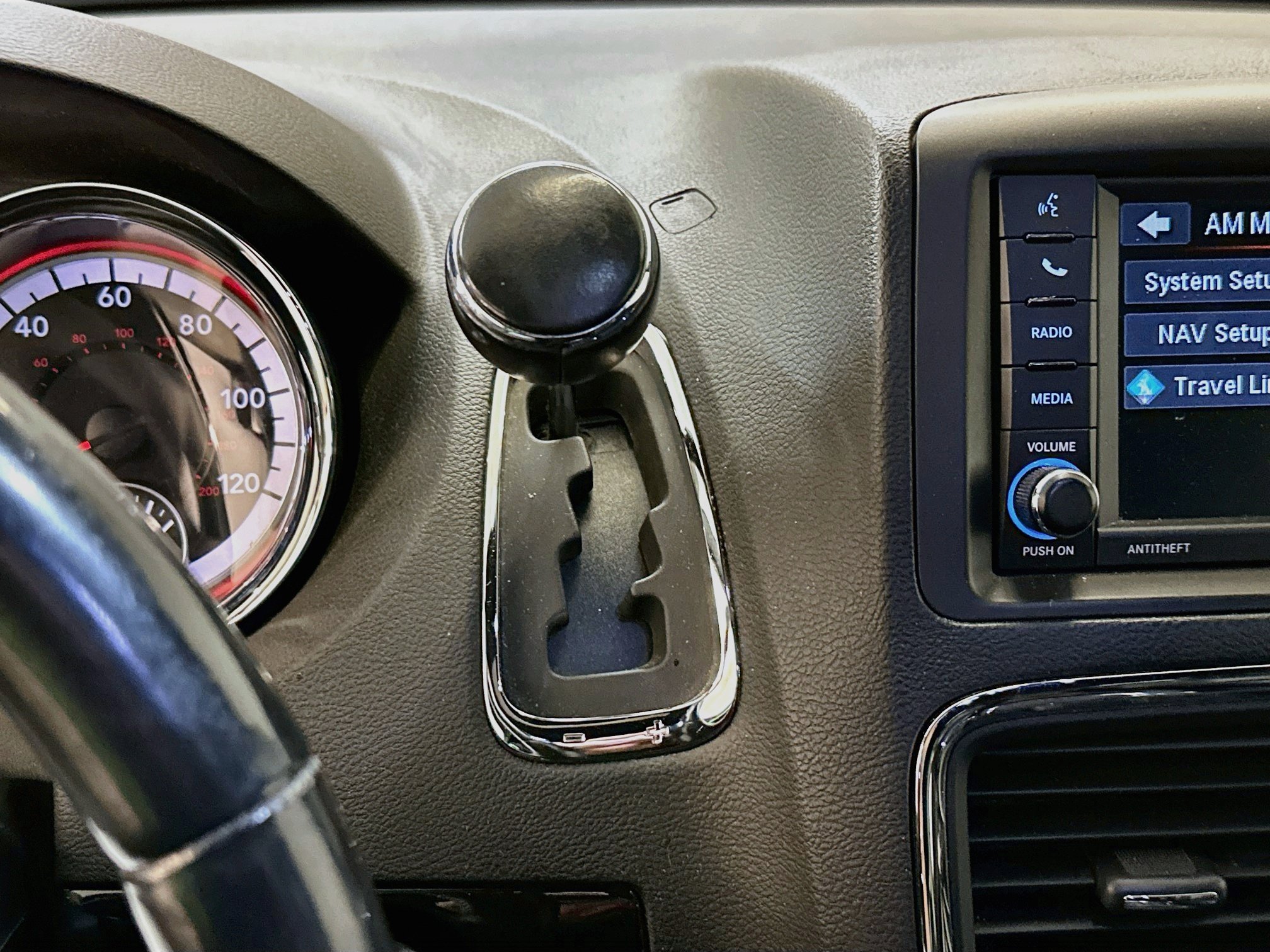 Used 2018 Dodge Grand Caravan GT FWD image 25