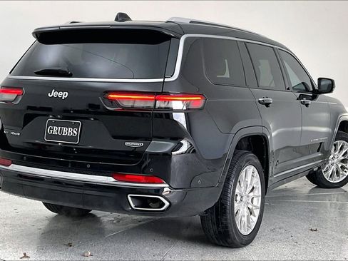 Used 2021 Jeep Grand Cherokee L Summit w/ Luxury Tech Group V image 2