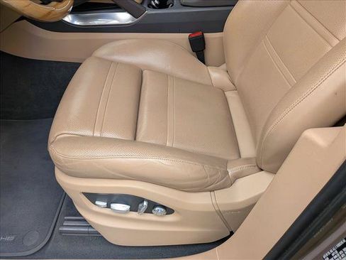 Used 2019 Porsche Cayenne Turbo AWD/4WD image 14