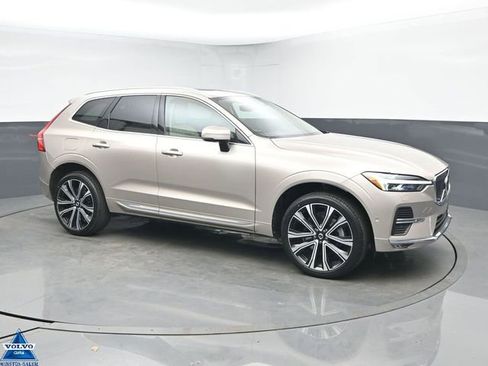 Used 2023 Volvo XC60 B5 Ultimate image 1