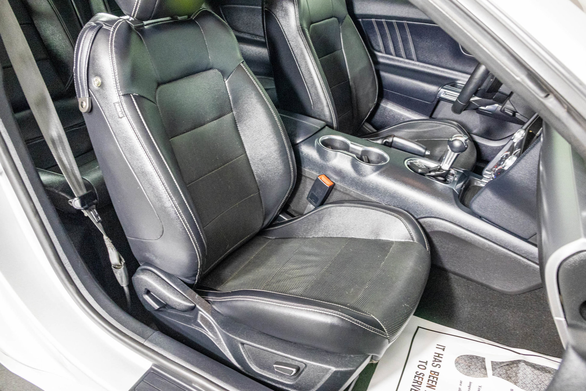 Used 2019 Ford Mustang GT Premium RWD image 40