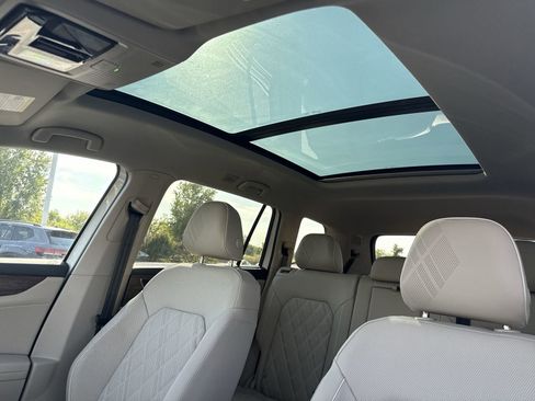 New 2026 Volkswagen Atlas SEL Premium R-Line image 24