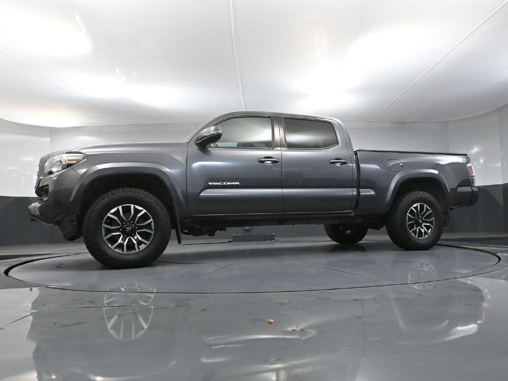 Used 2021 Toyota Tacoma TRD Sport AWD/4WD image 44