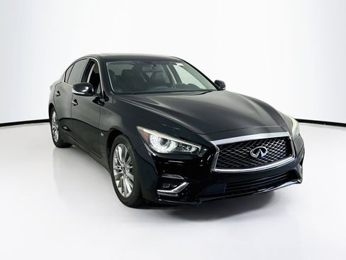 Used 2019 INFINITI Q50 Luxe w/ Essential Package (3.0T Luxe) image 3