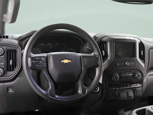 Used 2025 Chevrolet Silverado 2500 Custom w/ Custom Value Package image 9