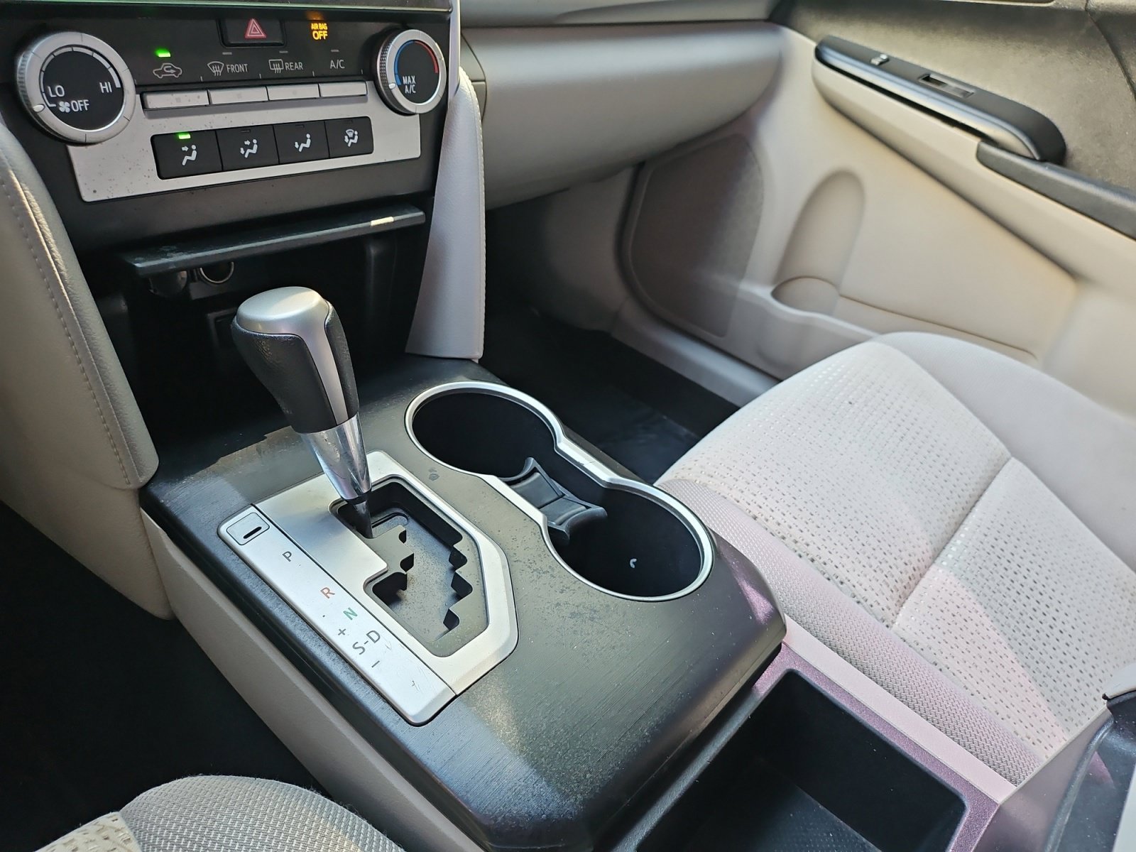 Used 2012 Toyota Camry FWD image 21