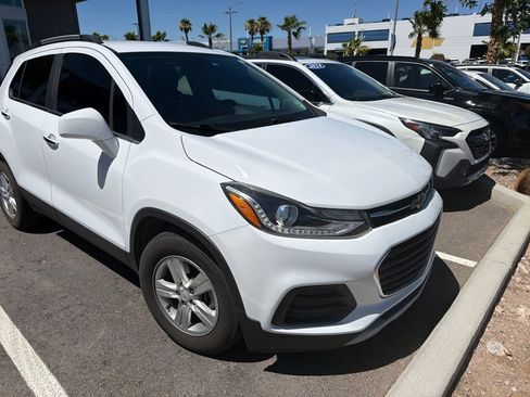 Used 2020 Chevrolet Trax LT w/ Driver Confidence Package FWD image 7
