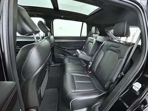 Used 2025 Jeep Wagoneer S Limited image 18