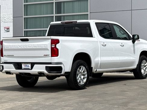 Used 2024 Chevrolet Silverado 1500 RST w/ Convenience Package II AWD/4WD image 4