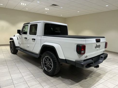 Used 2022 Jeep Gladiator Overland w/ Popular Equipment Package AWD/4WD image 3