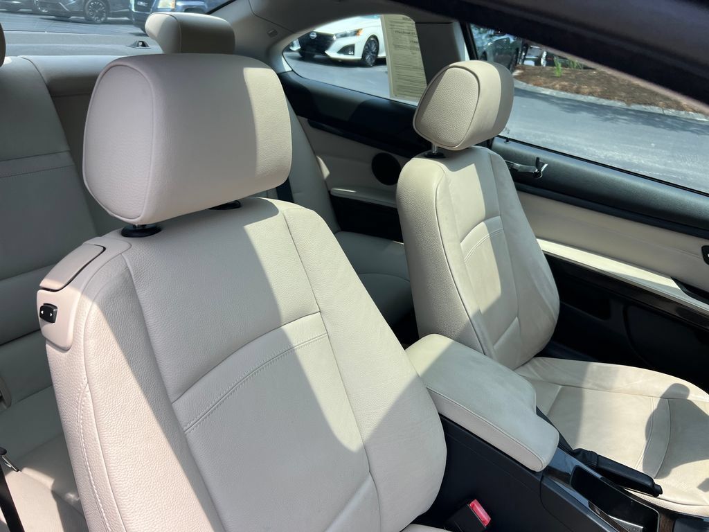 Used 2012 BMW 328i xDrive Coupe AWD/4WD image 21