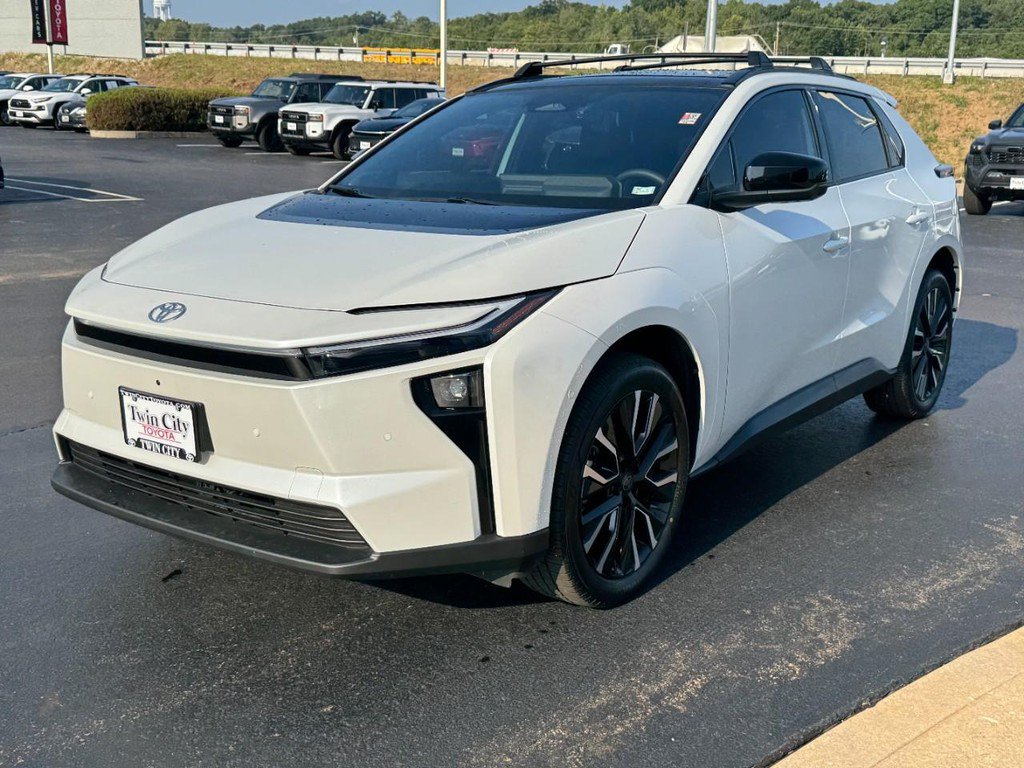 Used 2026 Toyota bZ FWD image 9