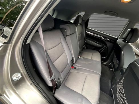 Used 2011 Kia Sorento 2WD w/ Convenience Pkg image 23