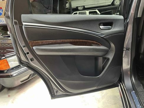 Used 2018 Acura MDX SH-AWD image 29