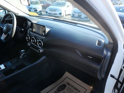 Used 2022 Nissan Sentra S image 30