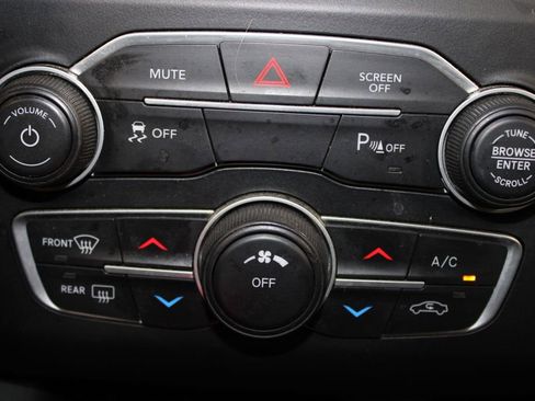 Used 2022 Dodge Charger SXT RWD image 39