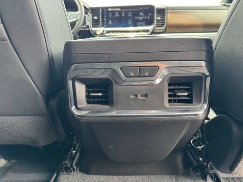 Used 2025 Chevrolet Silverado 1500 High Country w/ Midnight Edition AWD/4WD image 24
