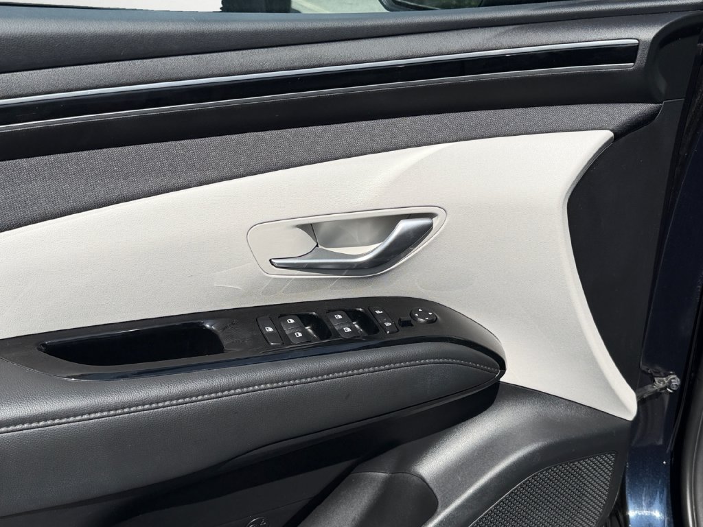 Used 2022 Hyundai Tucson SEL w/ Cargo Package AWD/4WD image 15