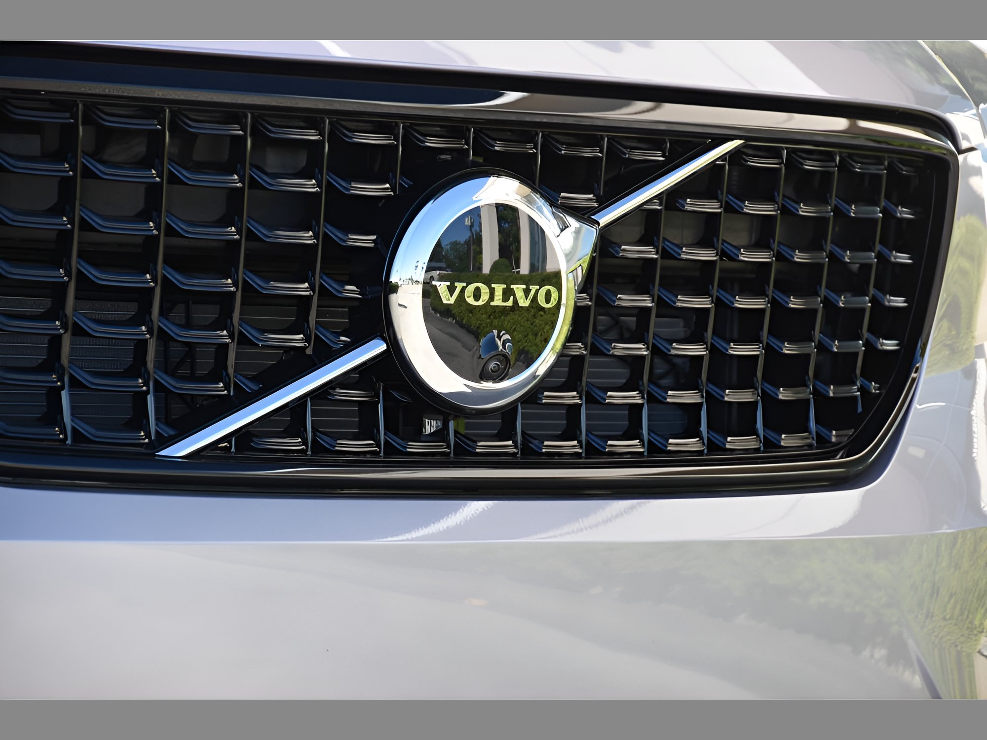 Certified 2026 Volvo XC40 B5 Plus w/ Protection Package Premier AWD/4WD image 11