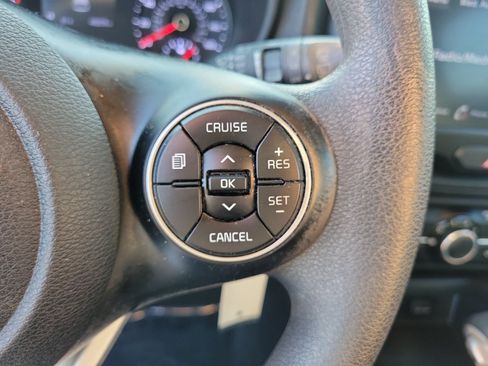 Used 2022 Kia Soul LX FWD image 19