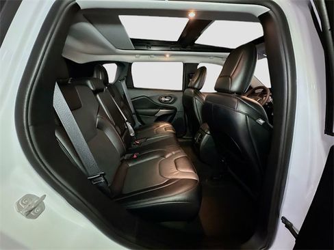 Certified 2022 Jeep Cherokee Limited image 21