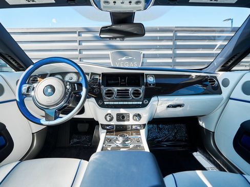 Used 2020 Rolls-Royce Wraith image 49