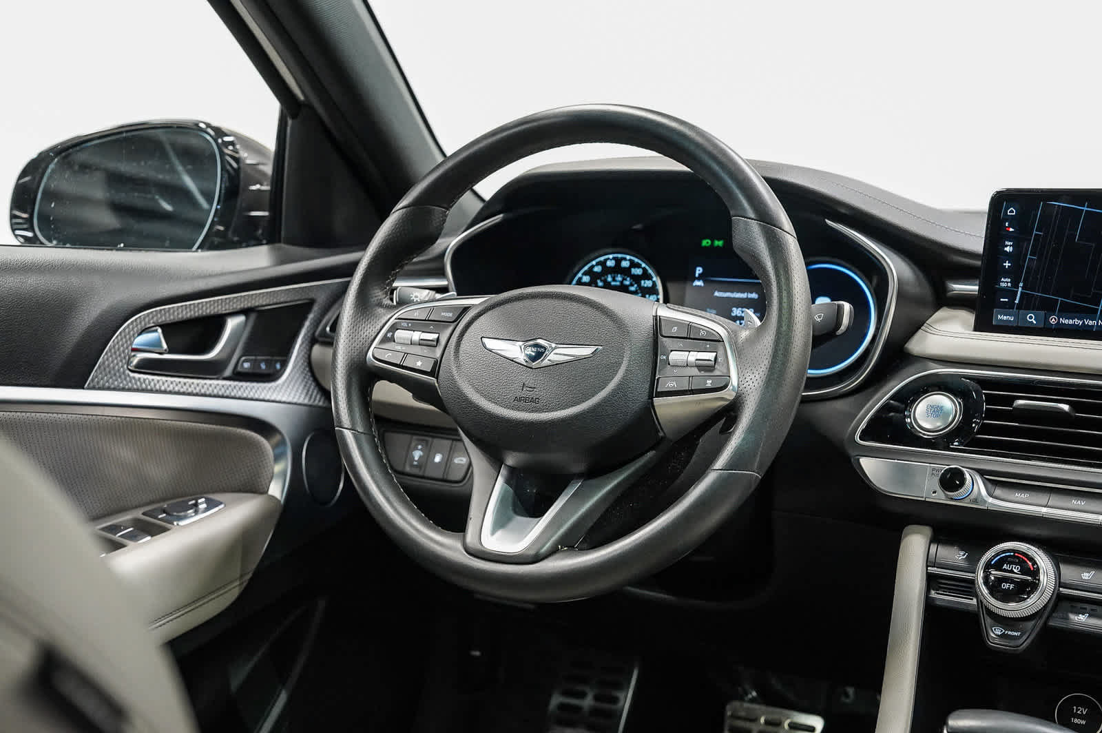 Used 2023 Genesis G70 2.0T w/ Sport Prestige Package RWD image 15