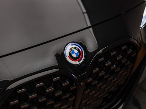 Used 2023 BMW M440i Convertible w/ Premium Package image 6