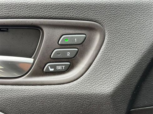 Used 2016 Acura MDX SH-AWD image 16