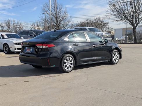 Used 2024 Toyota Corolla LE image 6