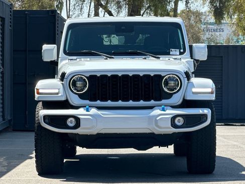 Used 2024 Jeep Wrangler High Altitude AWD/4WD image 11