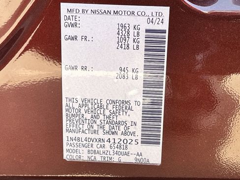 Used 2024 Nissan Altima 2.5 SV w/ SV Premium Package FWD image 30