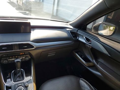 Used 2021 MAZDA CX-9 Signature image 15